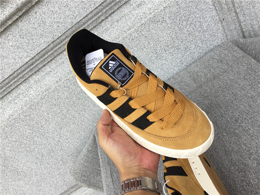 Adidas Samba Vegan HQ3935