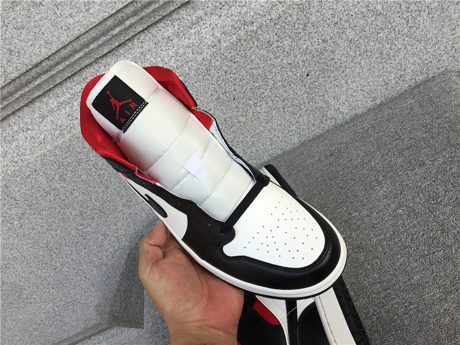 Air Jordan AJ1 Mid black White Red