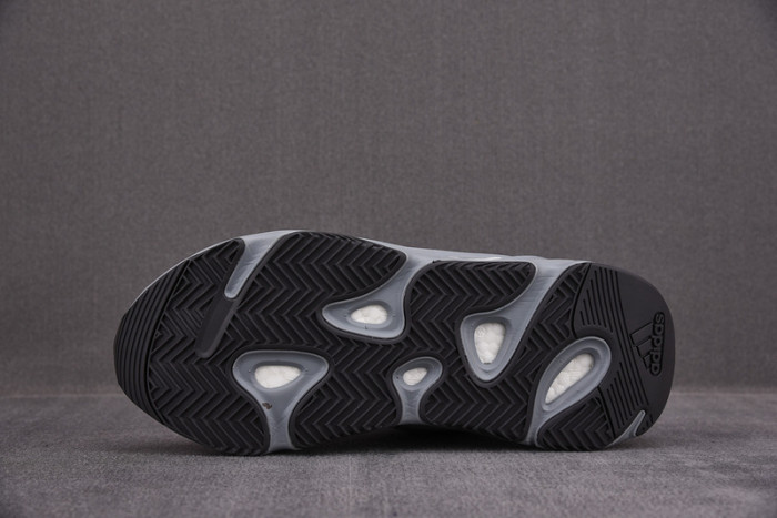 Adidas Yeezy Boost 700 V2 Hospital Blue FV8424