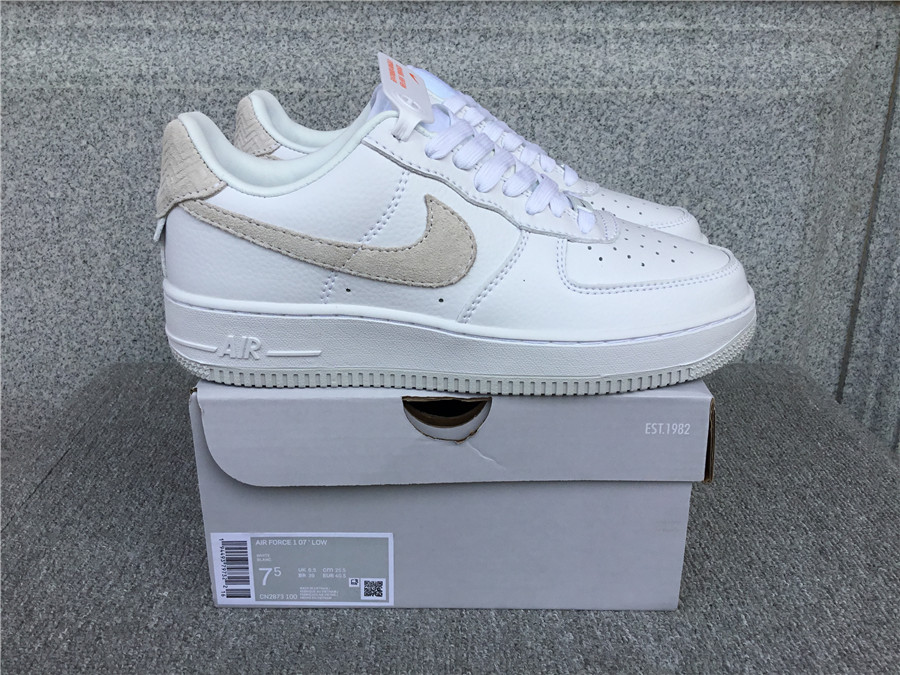 Nk Air Force 1 CN2873-100