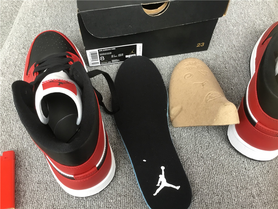 Air Jordan 1 Mid 554724-069