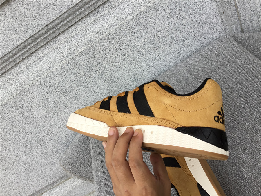 Adidas Samba Vegan HQ3935