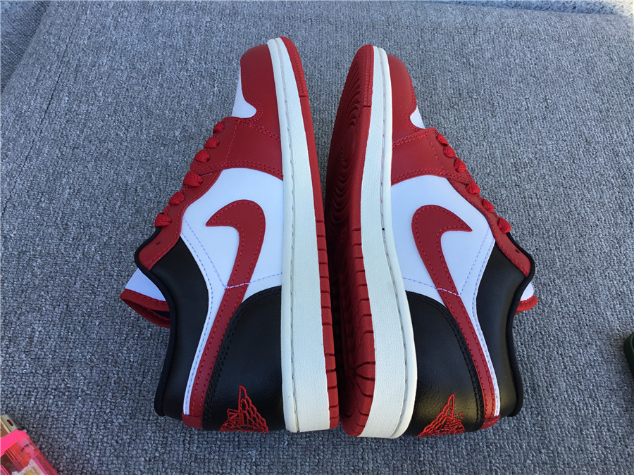 Air Jordan 1 Low DC0774-160