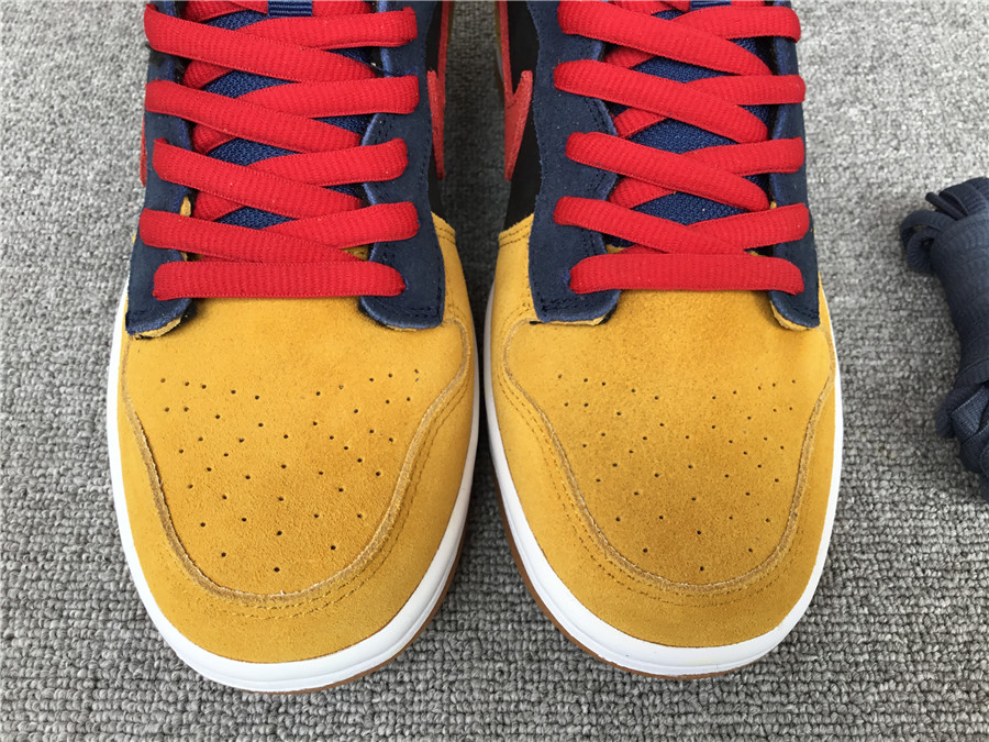 NK SB Dunk High Premium Dunk Hi DD3171-400