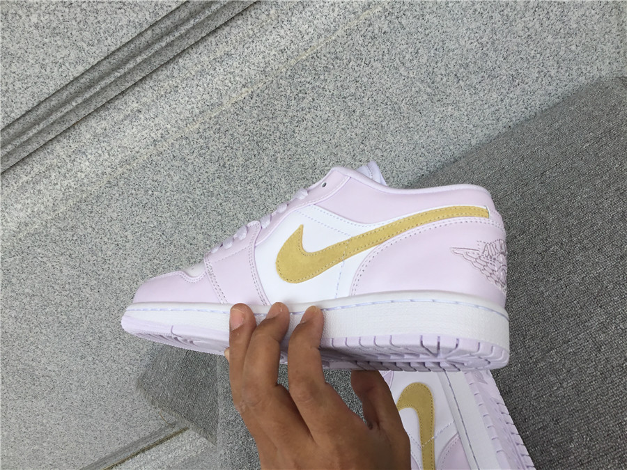 Air Jordan 1 Low DC0774-501