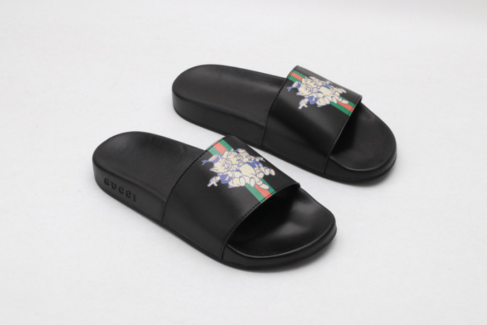 Gucc* Sandal45