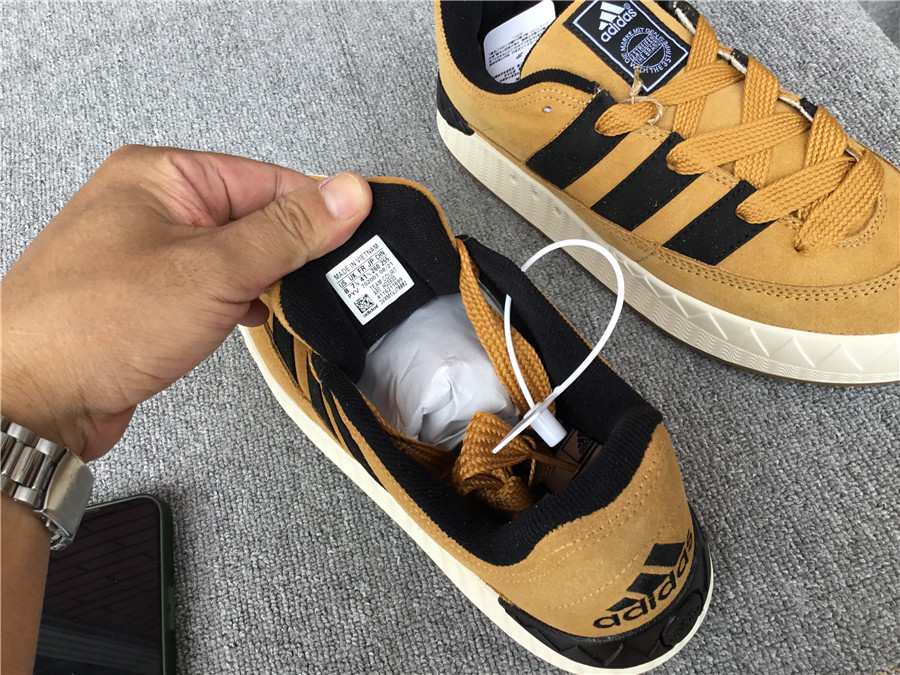 Adidas Samba Vegan HQ3935