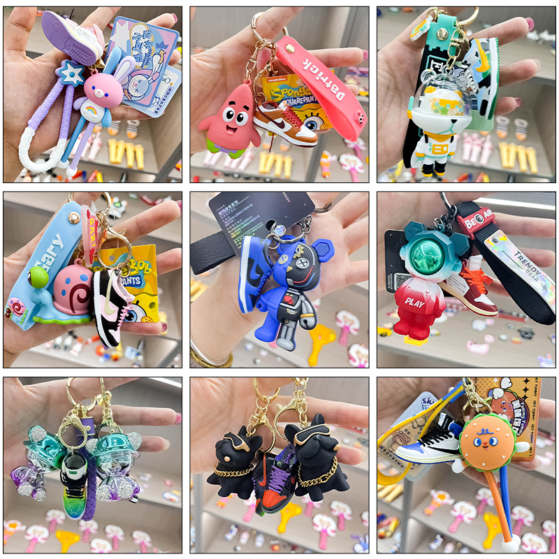 Key Chain Mystery Box (Including a small shoe, a beautiful doll) GF00066