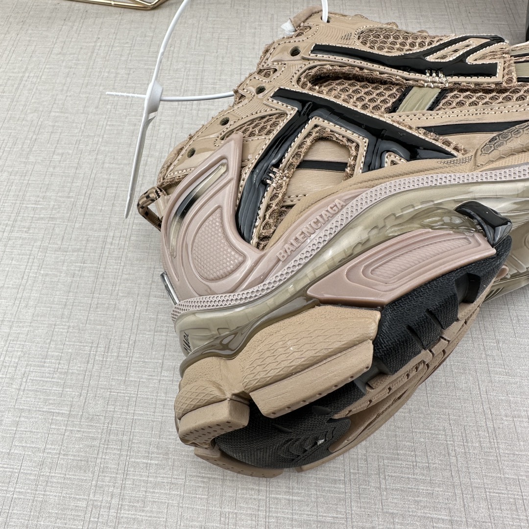 Balenciaga Dad Shoes Generation 10 Sand