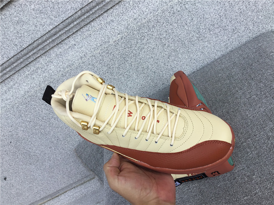 Air Jordan 12 Eastside Golf