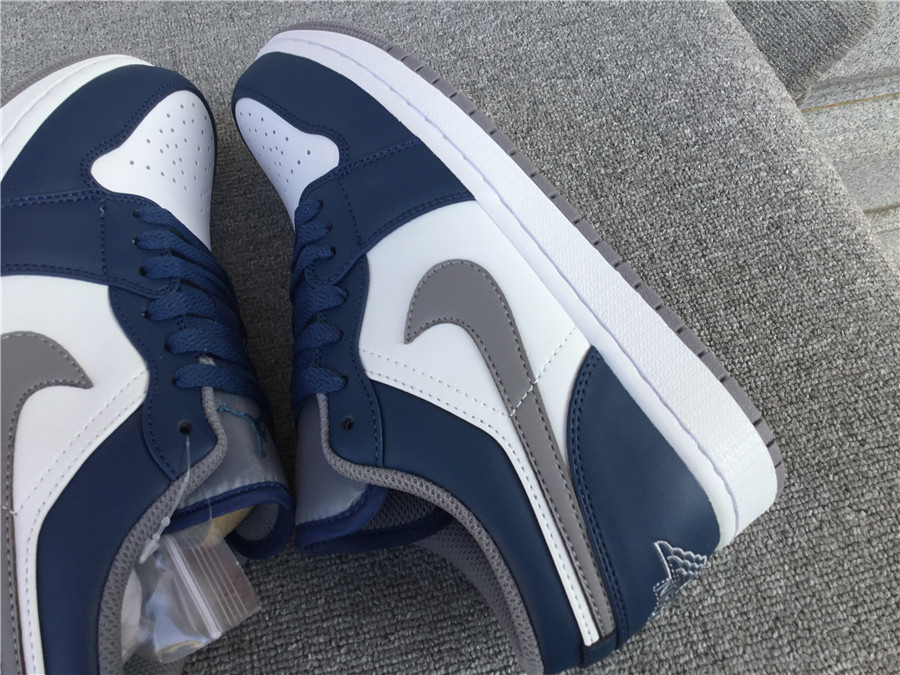 Air Jordan 1 Low 553558-412