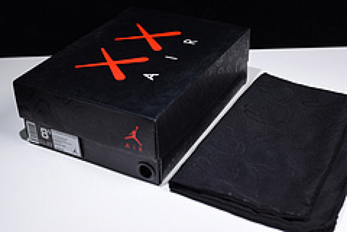 Nike Air Jordan 4 retro kaws black 930155-001