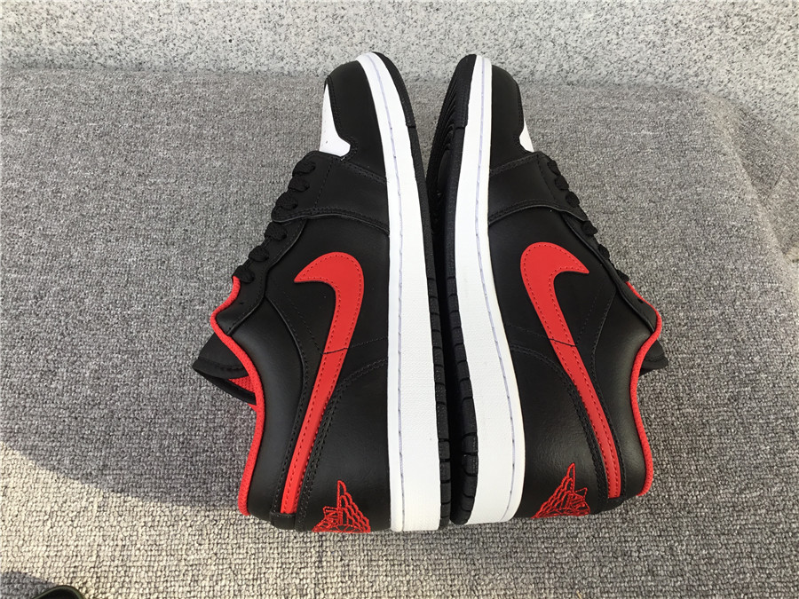 Air Jordan 1 Low 553558-063