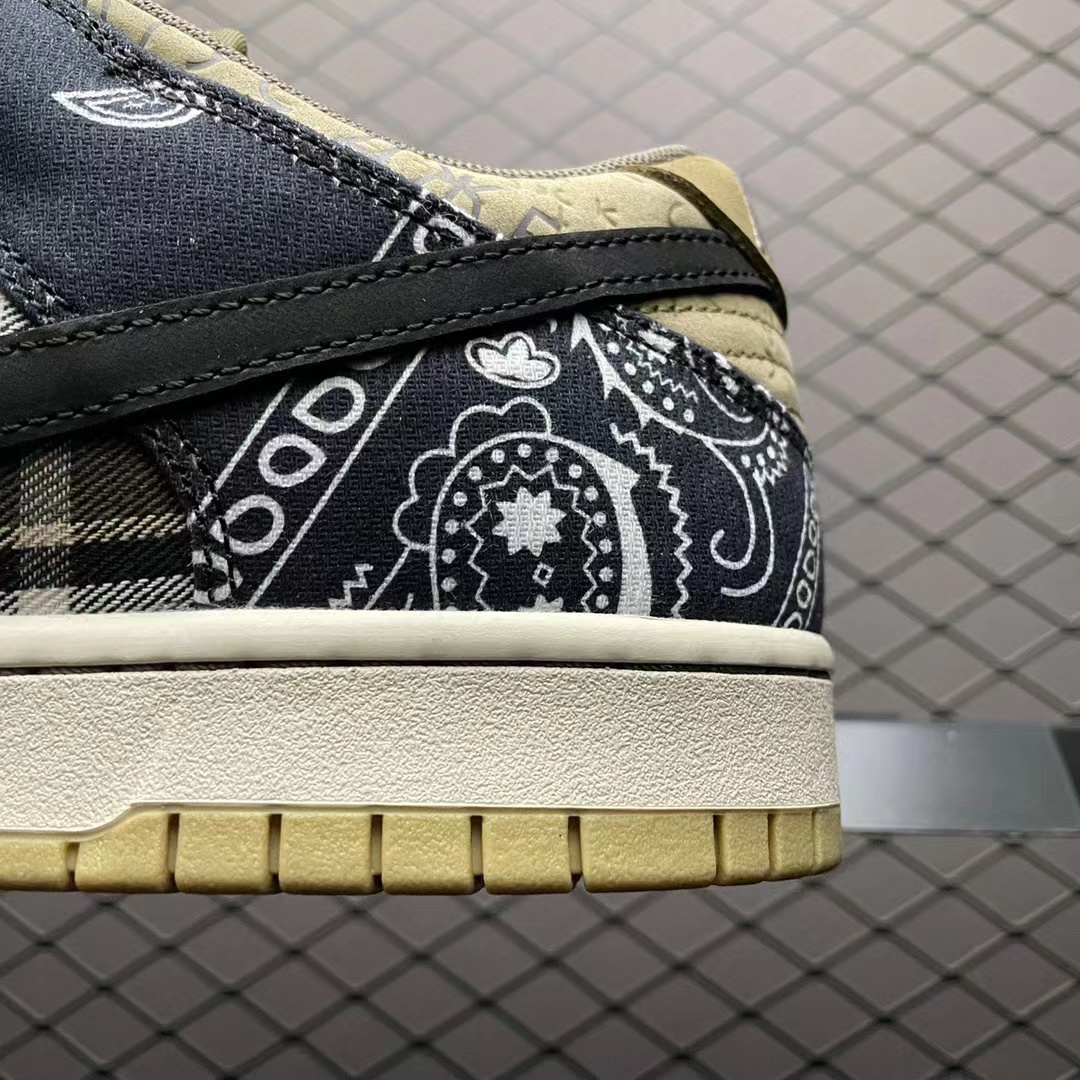 Nike SB Dunk Low Travis Scott CT5053-001