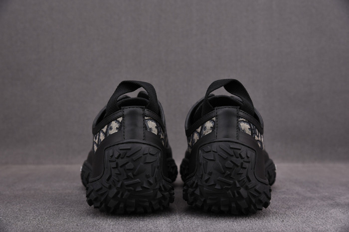 DIO* SNEAKERS B22 T0000-014