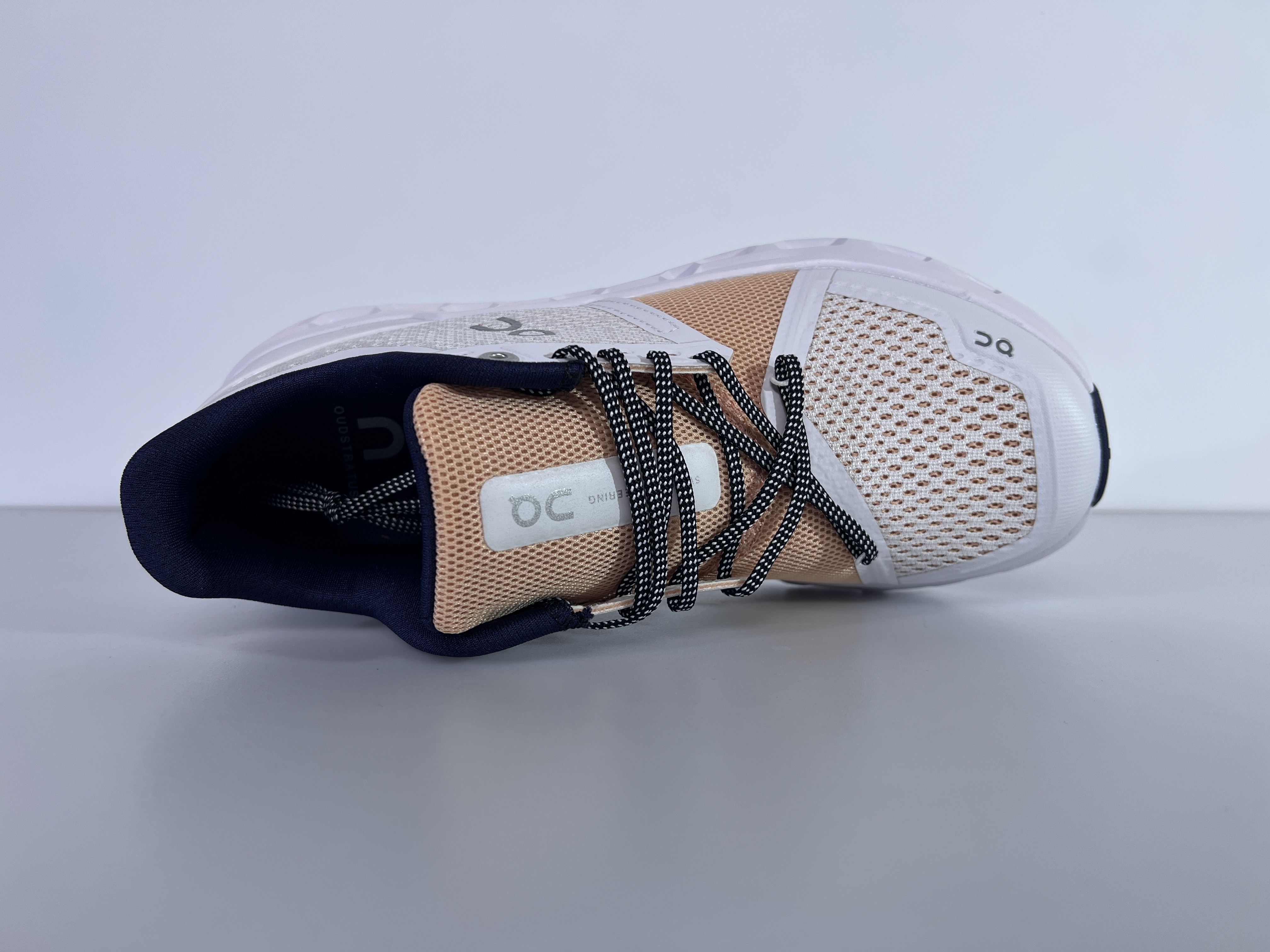 On Running Cloud AP1021-03