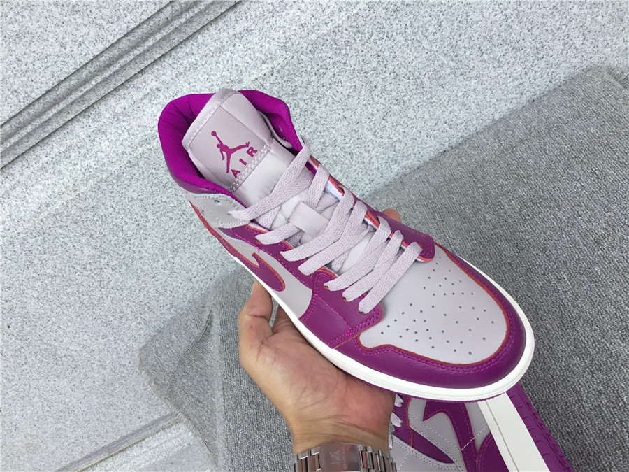 Air Jordan 1 Mid BQ6472-501