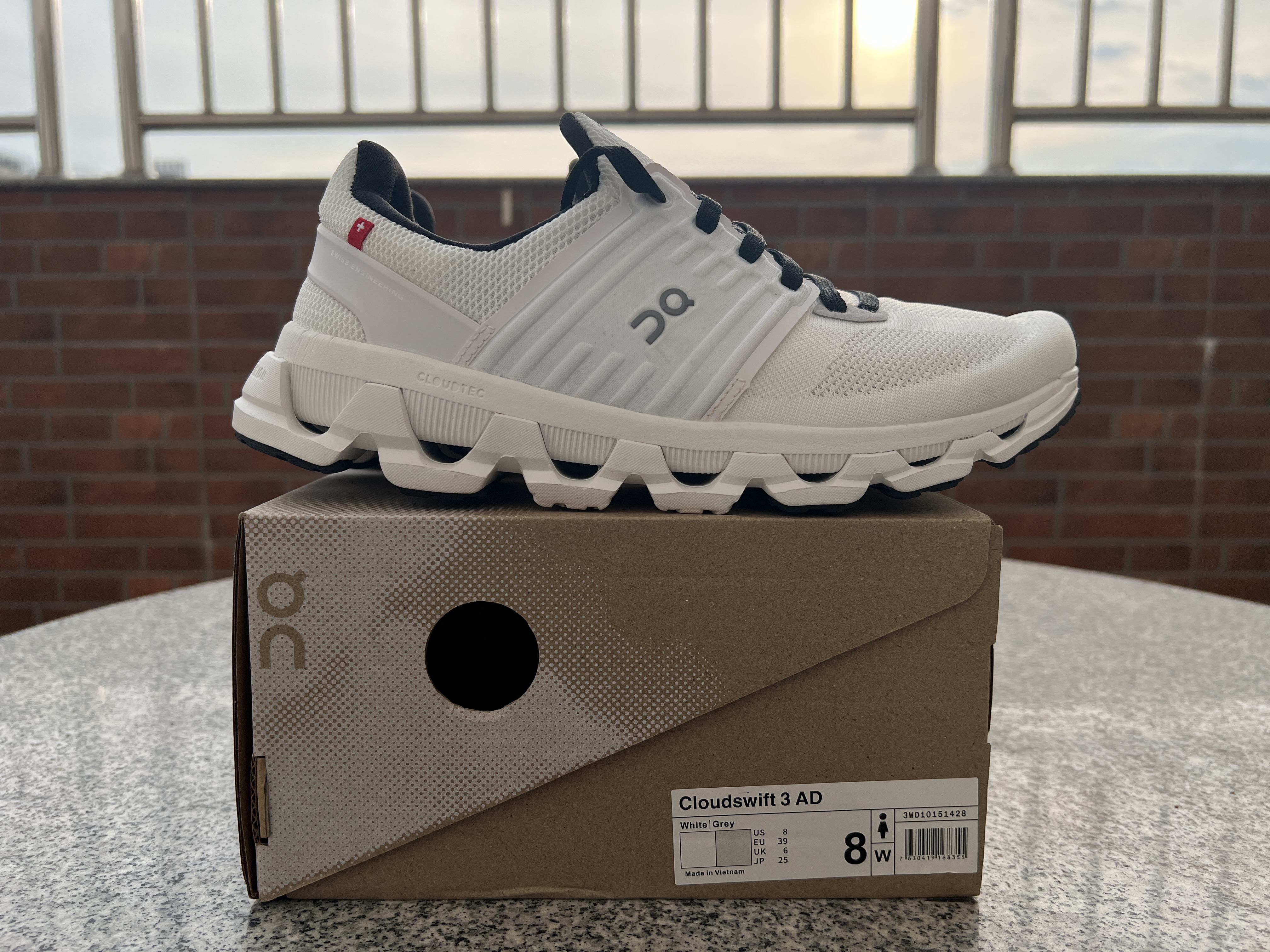 Cloud Swift 3 AP1004-012