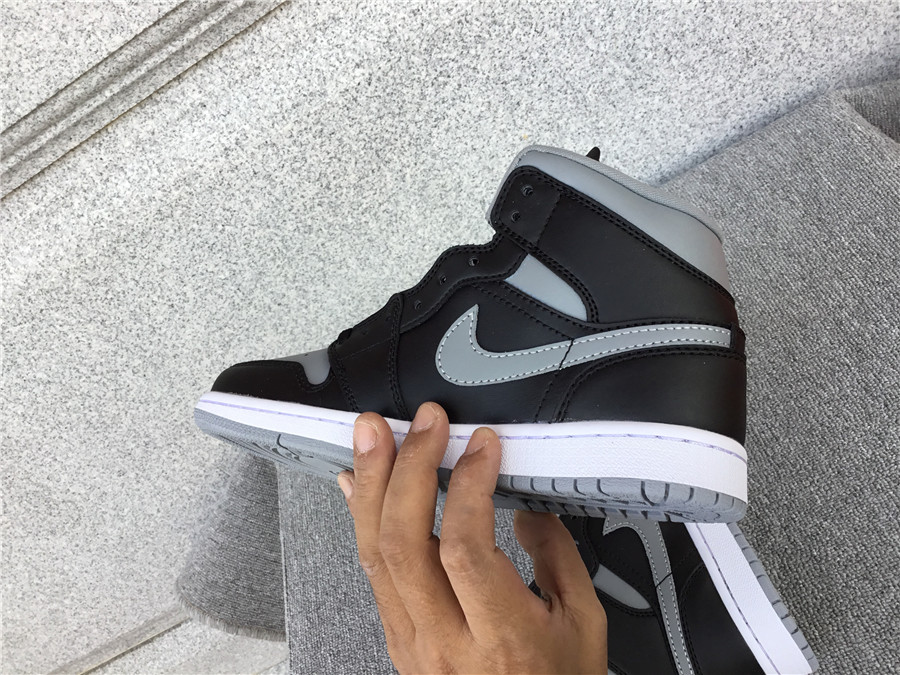 Air Jordan 1 Mid DQ1864-101