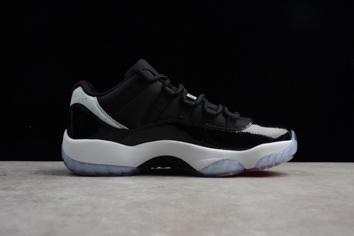 AIR JORDAN 11 RETRO LOW 