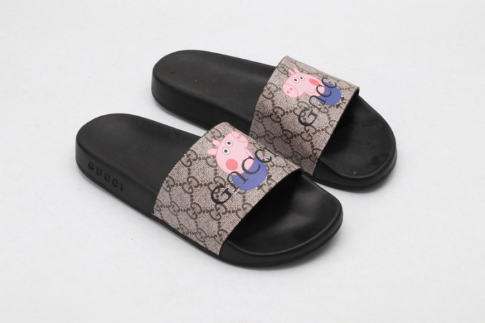 Gucc* Sandal51