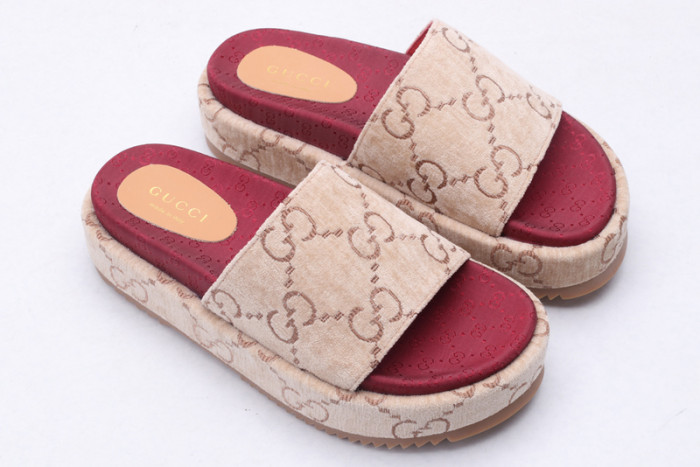 Gucc* Sandal85