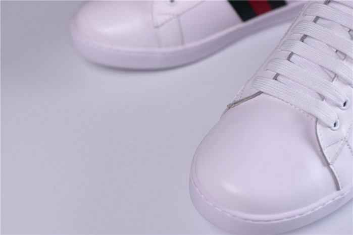 GUCCI ACE EMBROIDERED LOW-TOP SNEAKER WITH GG LOGO