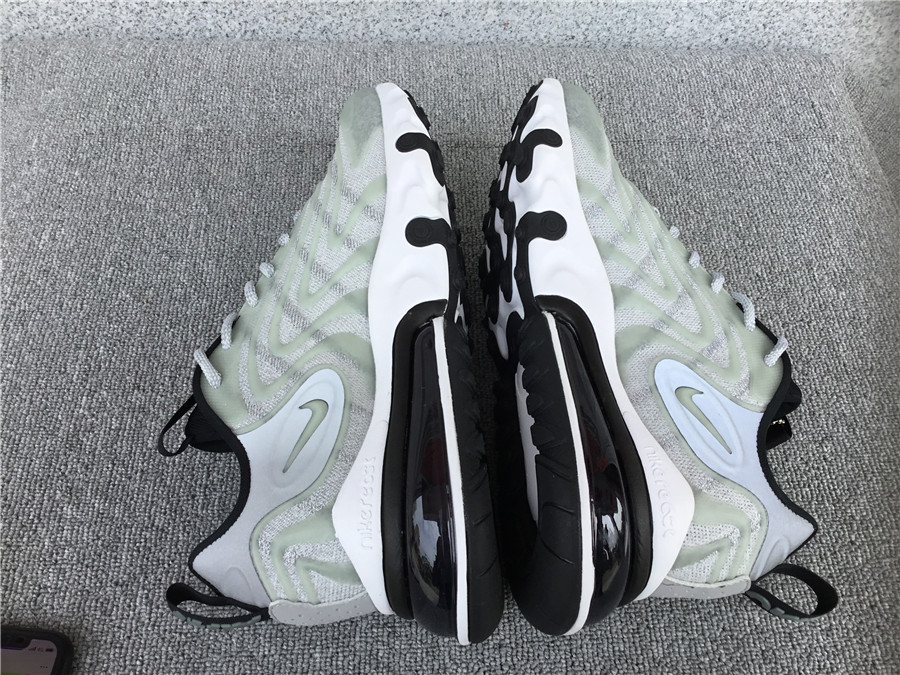 Nike Air Max 270 React Air Cushioned Running Shoe CD0118-500