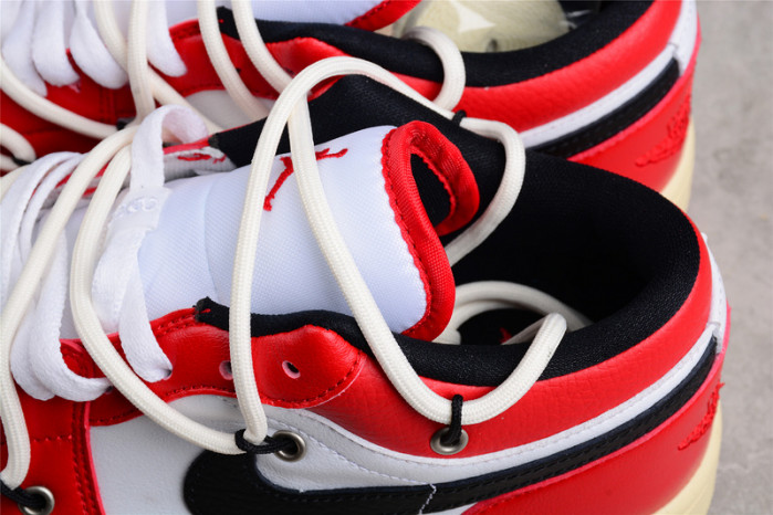 Air Jordan 1 Low Chicago