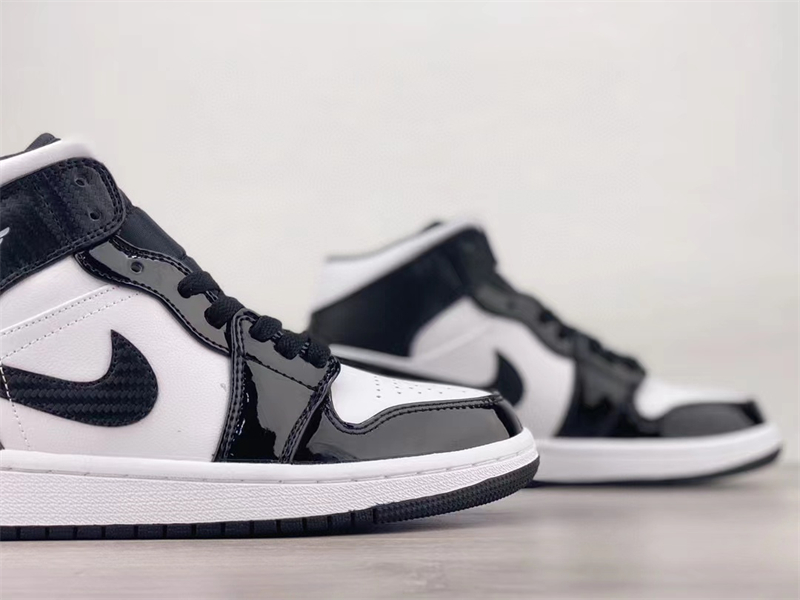 Jordan 1 MidCarbon Fiber DD1649-001