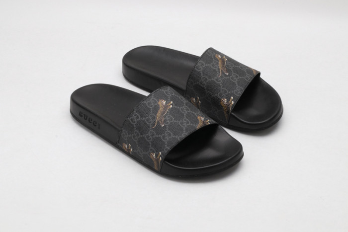 Gucc* Sandal52