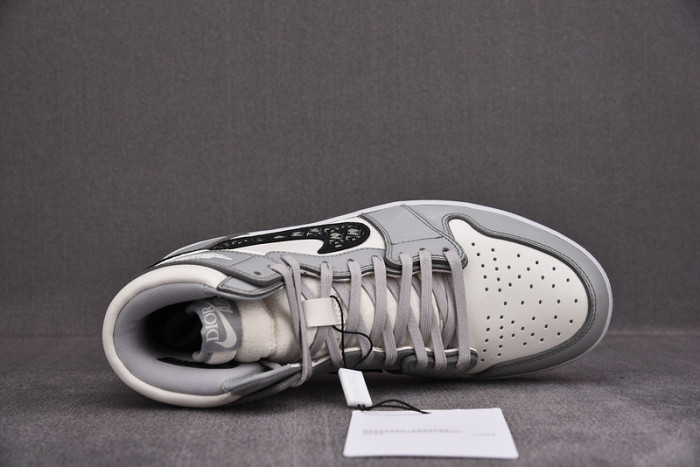 Jordan 1 Retro High Dior CN8007-002