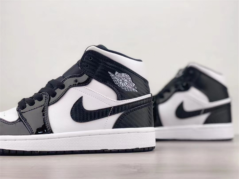 Jordan 1 MidCarbon Fiber DD1649-001