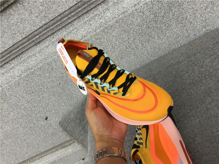 Nike Zoom Fly 4 Carbon Plate Running Shoe DO2421-739