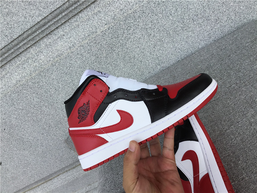 Air Jordan 1 Mid BQ6472-079