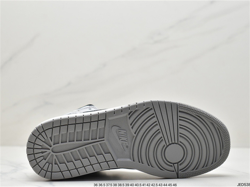 Air Jordan 1 Mid black and white purple