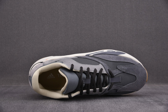 adidas Yeezy Boost 700 Magnet Fv9922