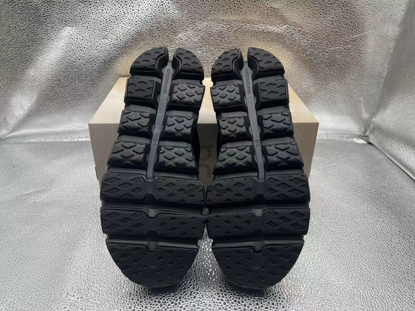 Cloud Swift 3 AP0816-01