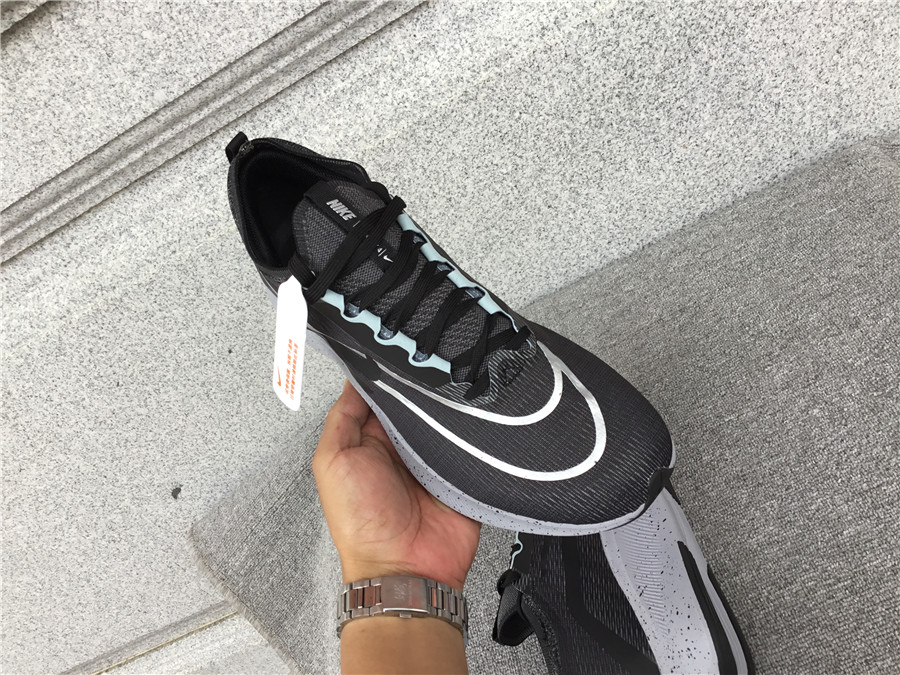 Nike Zoom Fly 4 Carbon Plate Running Shoe CT2392-002