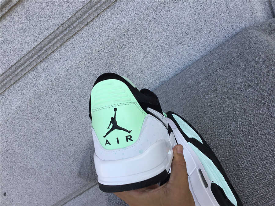 Air Jordan Legacy 312