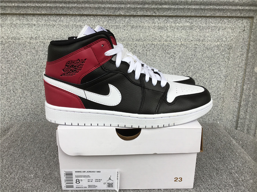 Air Jordan 1 Mid WMNS