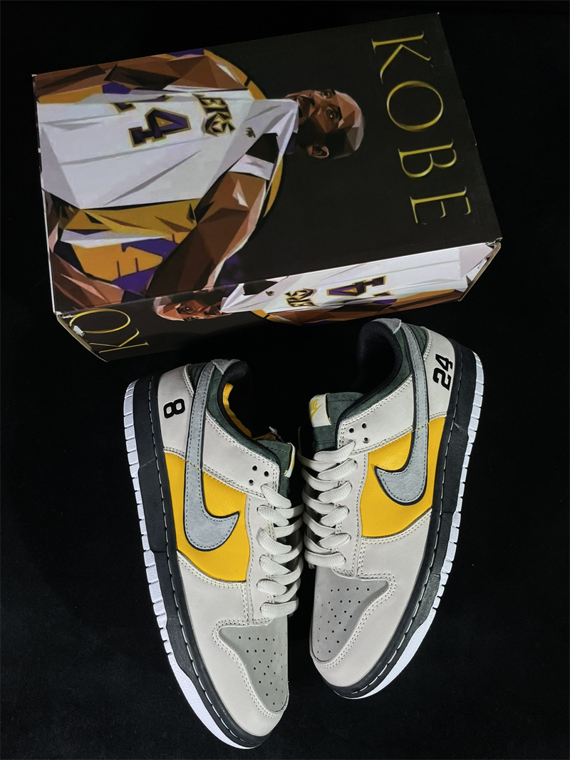 Otomo Katsuhiro x NK SB Dunk Low 