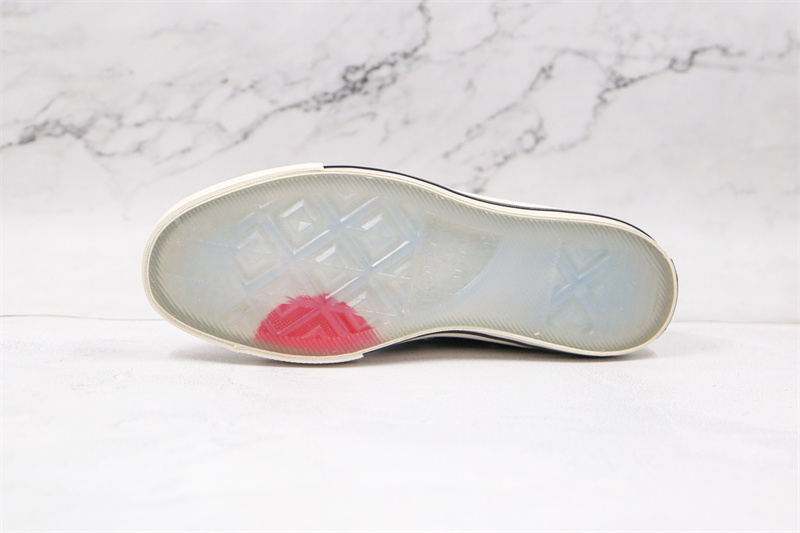 Converse Chuck Taylor All-Star Embroidered Hearts (W) A01602C