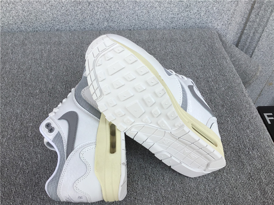 Nike Air Max 1 Nike Half Palm Air Cushion Retro Running Shoes DQ0299-100