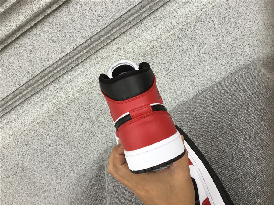 Air Jordan 1 Mid 554724-069