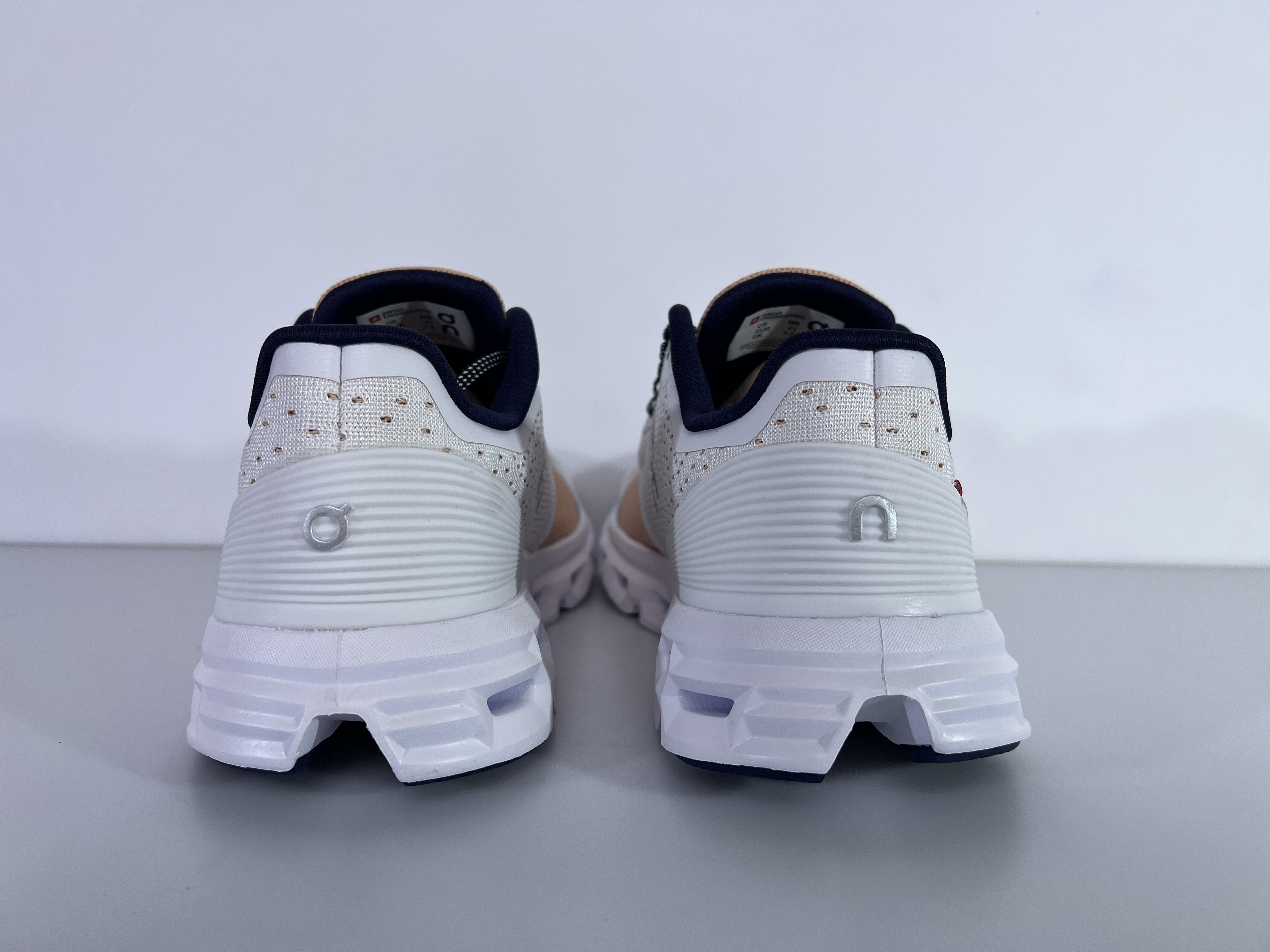 On Running Cloud AP1021-03