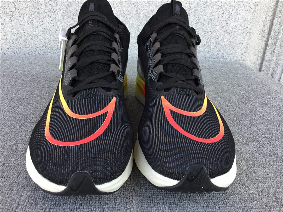 Nike Zoom Fly 4 Carbon Plate Running Shoe DQ4993-010