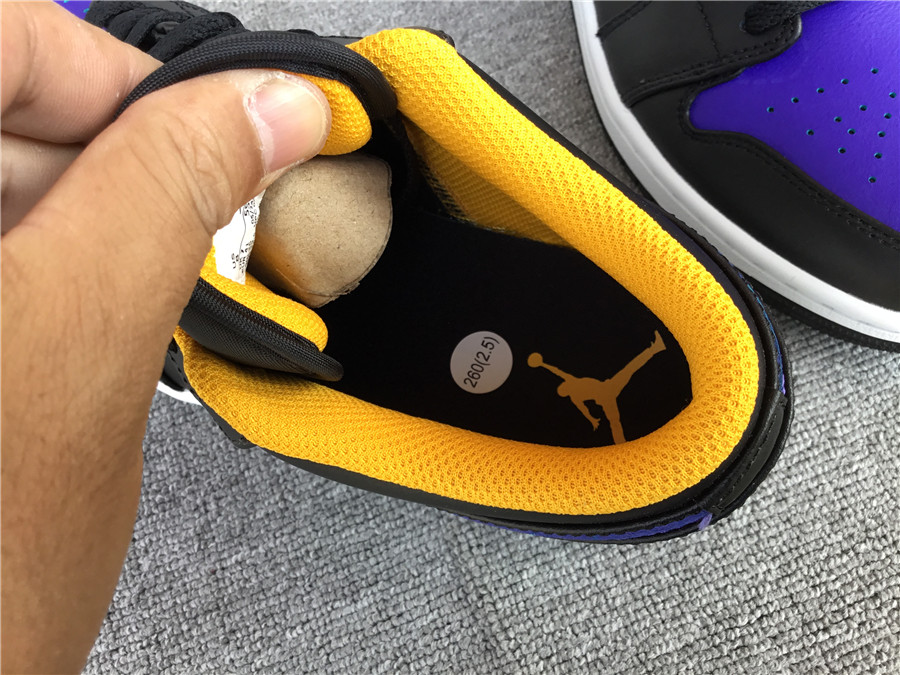 Air Jordan 1 Low 553558-075