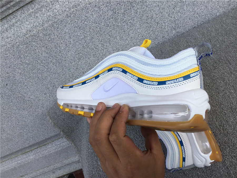 Nike Air Max 97 Full Length Air-Cushioned Running Shoes DC4830-100