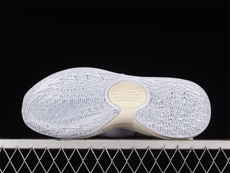 Nike Kyrie Low 5 Nets